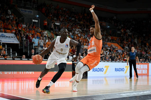 斯的崭露头 斯的崭露头