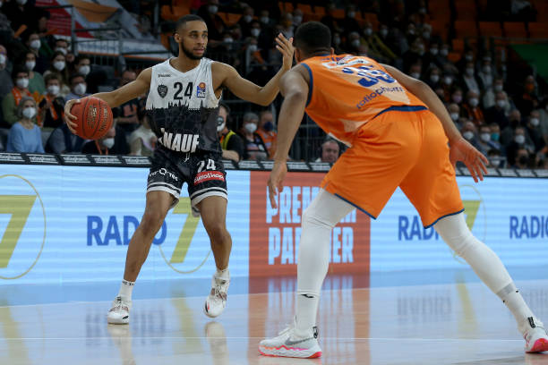 也让这场红 也让这场红