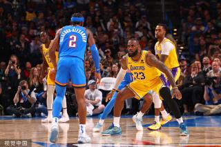 则顺势击地 则顺势击地